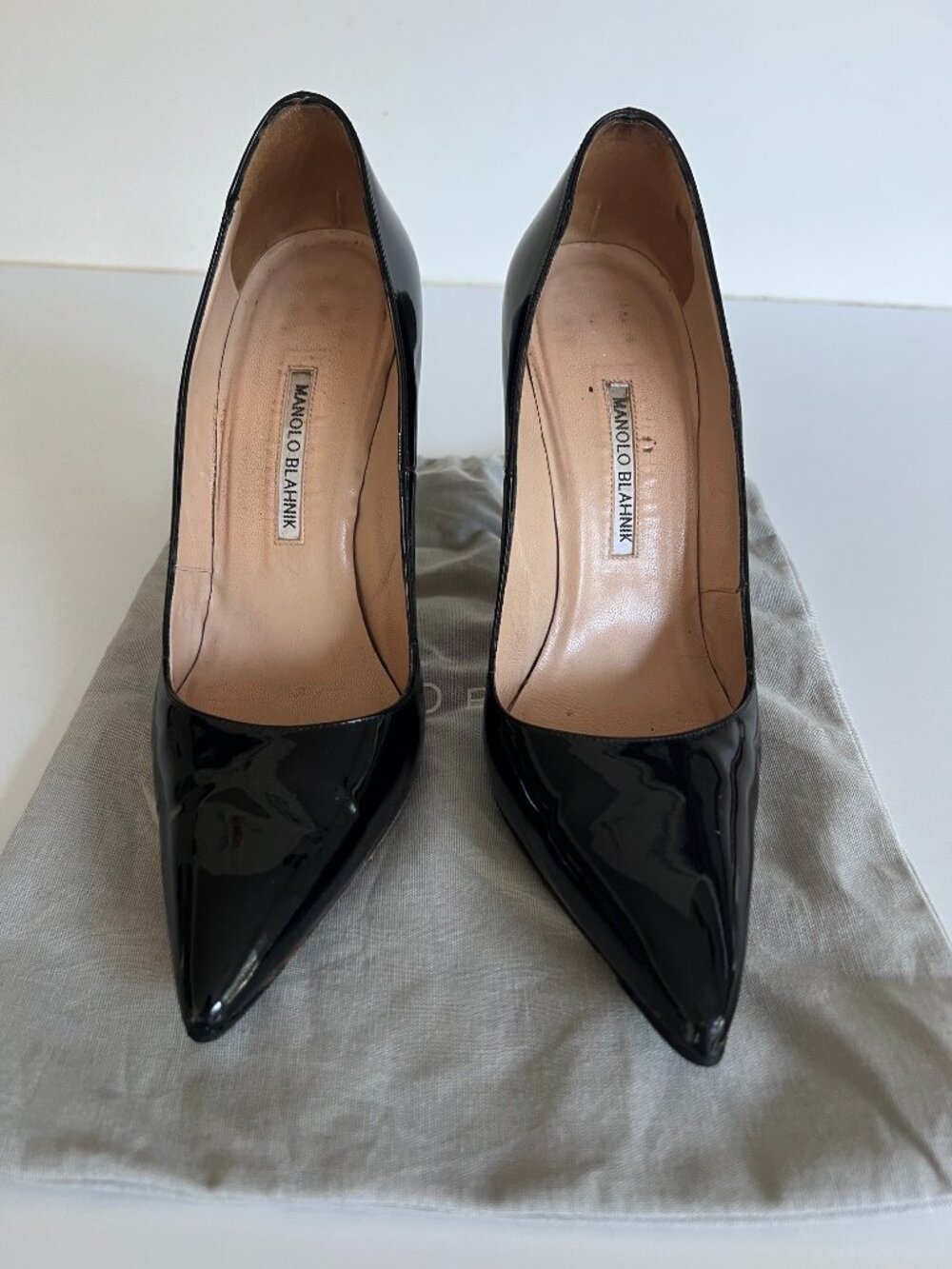 Manolo Blahnik BB Patent Leather Black Pumps Size 40
